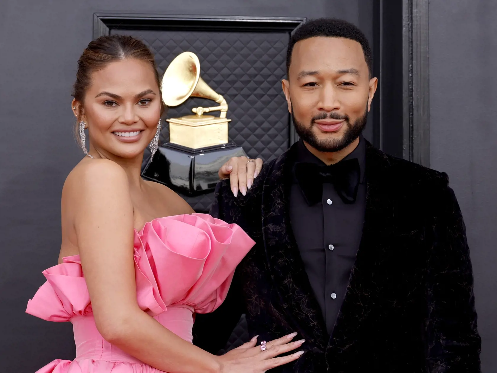 Chrissy Teigen a John Legend na GRAMMY
