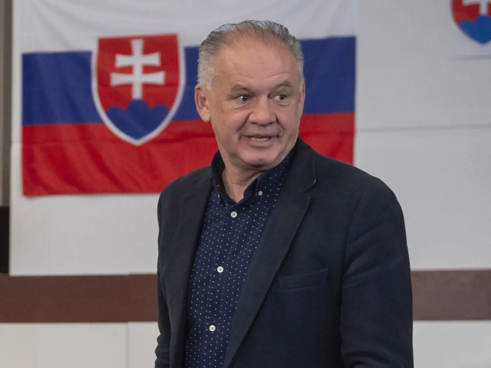 Na Slovensku sa v sobotu začali voľby prezidenta Slovenskej republiky. Voľby prezidenta sú dvojkolové a občania si v prvom kole môžu vybrať z deviatich kandidátov. Na snímke exprezident Andrej Kiska po volebnom akte v 1. kole prezidentských volieb v sobotu 23. marca 2024 v Poprade. FOTO TASR - Michal Svítok

