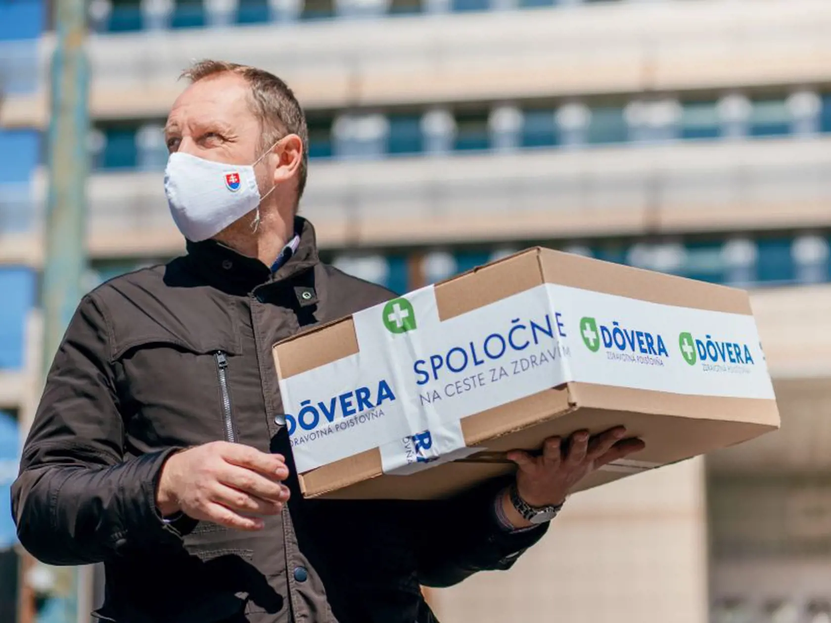 Dôvera za dekádu doplatila VšZP už vyše 1,1 miliardy eur.