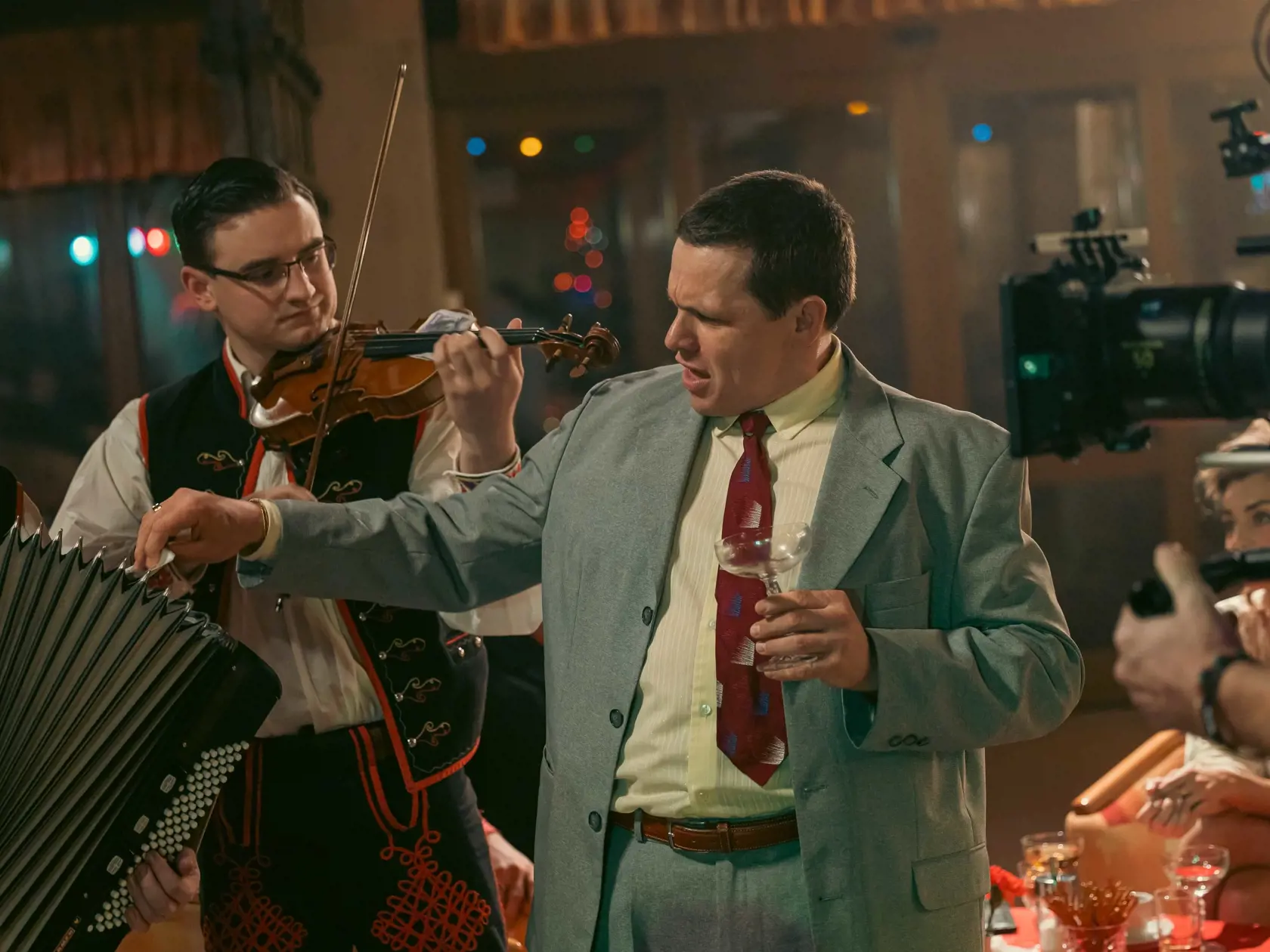 Vo filme Miki si zahrá množstvo skvelých hercov.