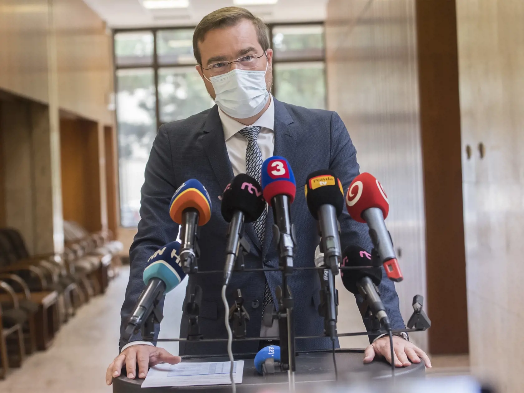 Na snímke minister zdravotníctva SR Marek Krajčí  (OĽaNO) na brífingu s novinármi pred 34. schôdzou vlády SR 26. augusta 2020 v Bratislave. FOTO TASR - Martin Baumann