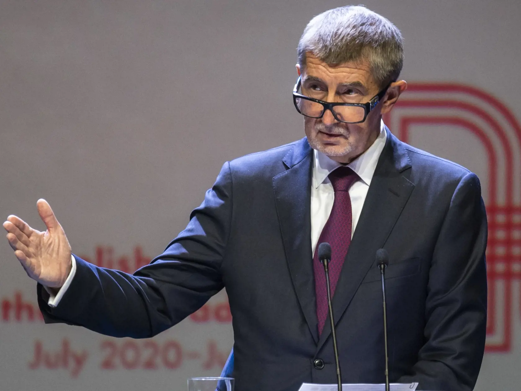 Na snímke je český premiér Andrej Babiš počas tlačovej konferencie po stretnutí premiérov krajín V4 v poľskom meste Lublin.