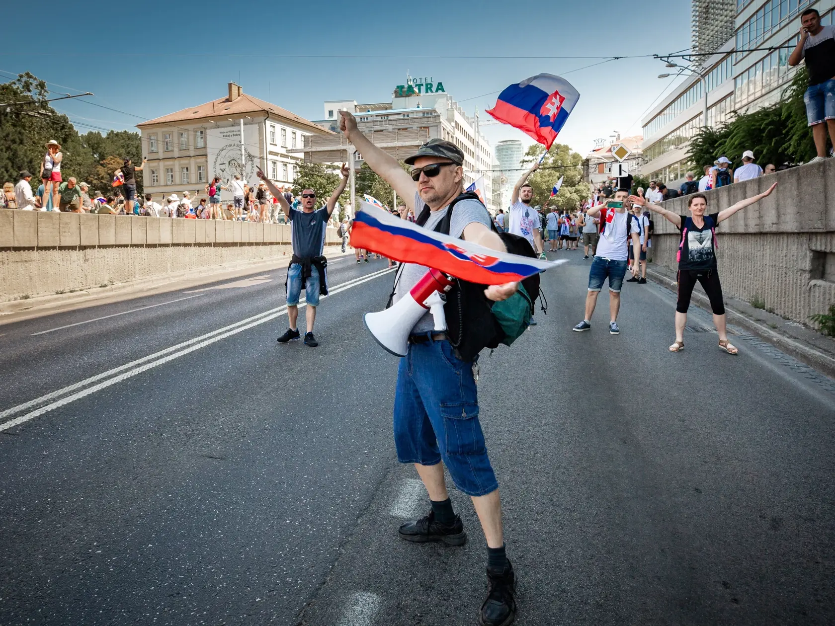 Demonštrácia v centre Bratislavy proti očkovaniu, pandemickým opatreniam, prezidentke SR Zuzane Čaputovej, členom vlády a parlamentu.