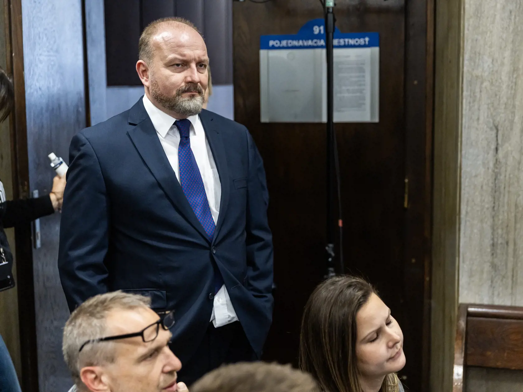 Posledný natáčací deň filmu o Mikulášovi Černákovi MIKI v bratislavskom Justičnom paláci. Na snímke Gregor Hološka. 