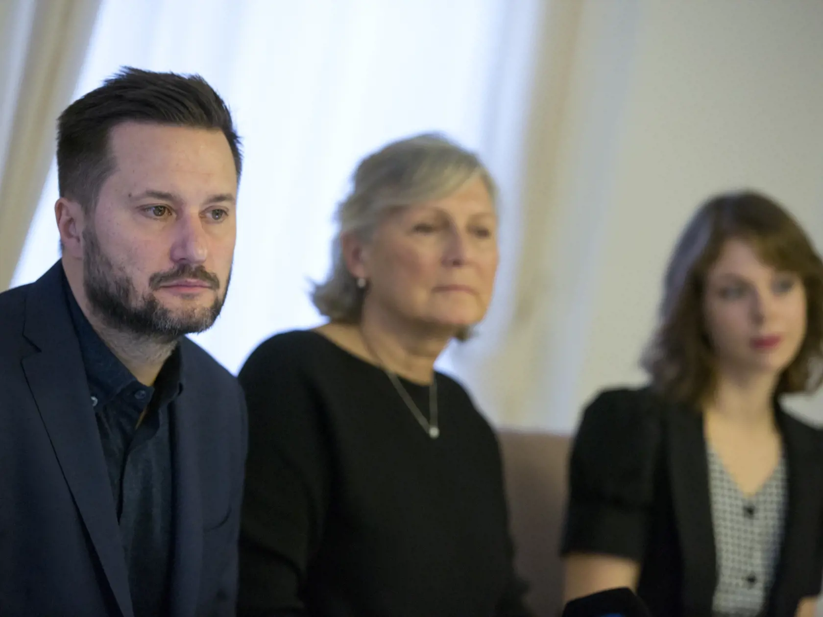 Tlačová konferencia nového primatóra Bratislavy Matúša Valla, na ktorej predstavil svoj realizačný tím
Na obr.: Matúš Vallo, Táňa Kratochvílová, Iveta Chovancová