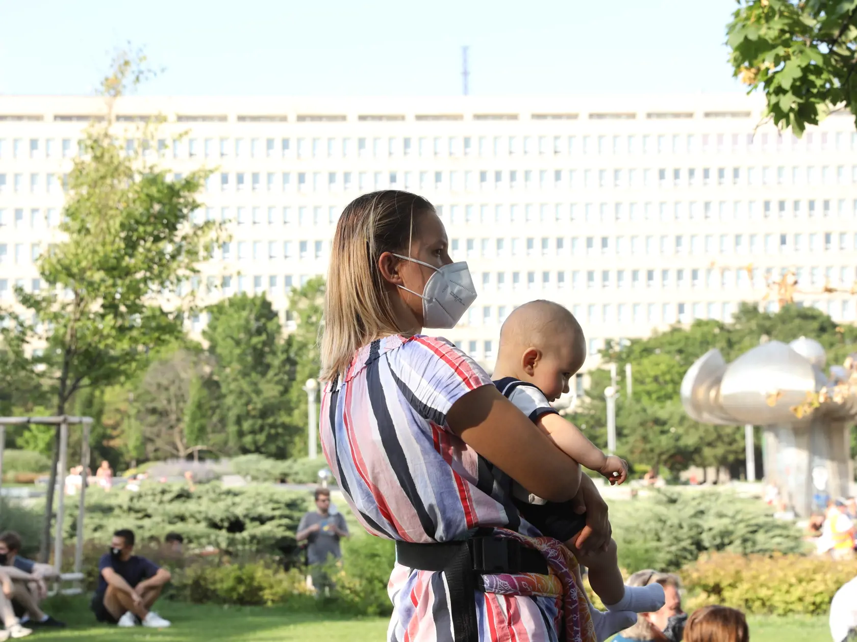 Na snímke je demonštrácia na podporu očkovania na bratislavskom Námestí slobody, počas ktoréj sa ľudia mohli zaočkovať jednodávkovou vakcínou. Akciu na podporu očkovania zorganizovalo Progresívne Slovensko.