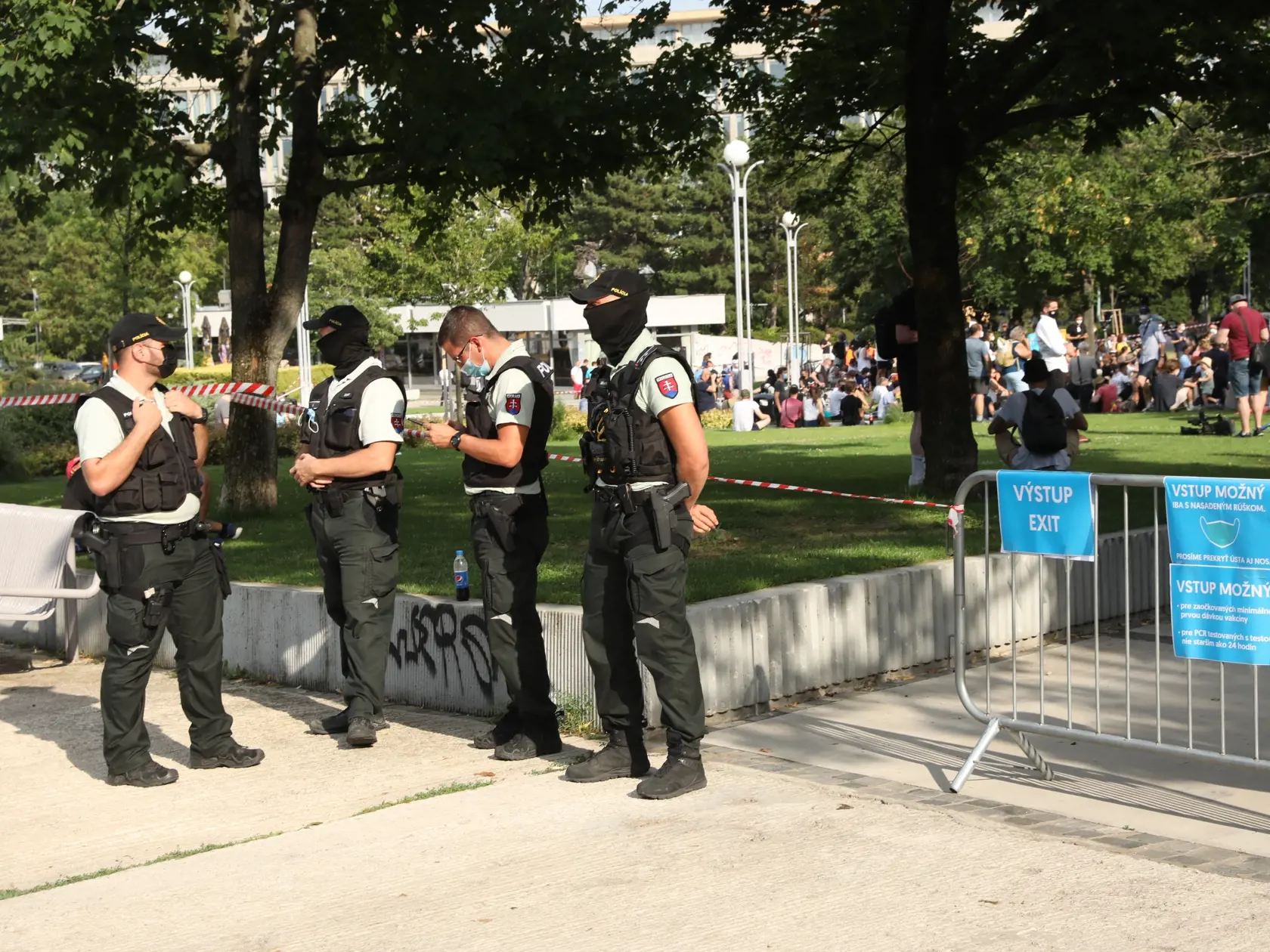 Na snímke je demonštrácia na podporu očkovania na bratislavskom Námestí slobody, počas ktoréj sa ľudia mohli zaočkovať jednodávkovou vakcínou. Akciu na podporu očkovania zorganizovalo Progresívne Slovensko.