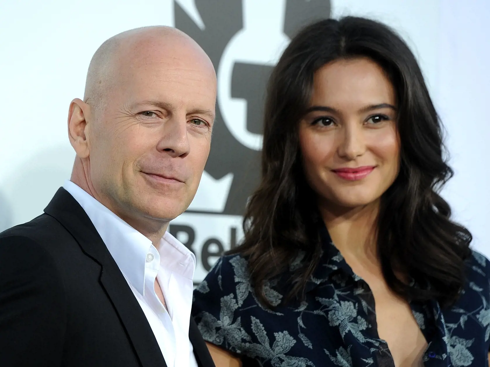 Bruce Willis s manželkou Emmou Hemming na fotke z roku 2010