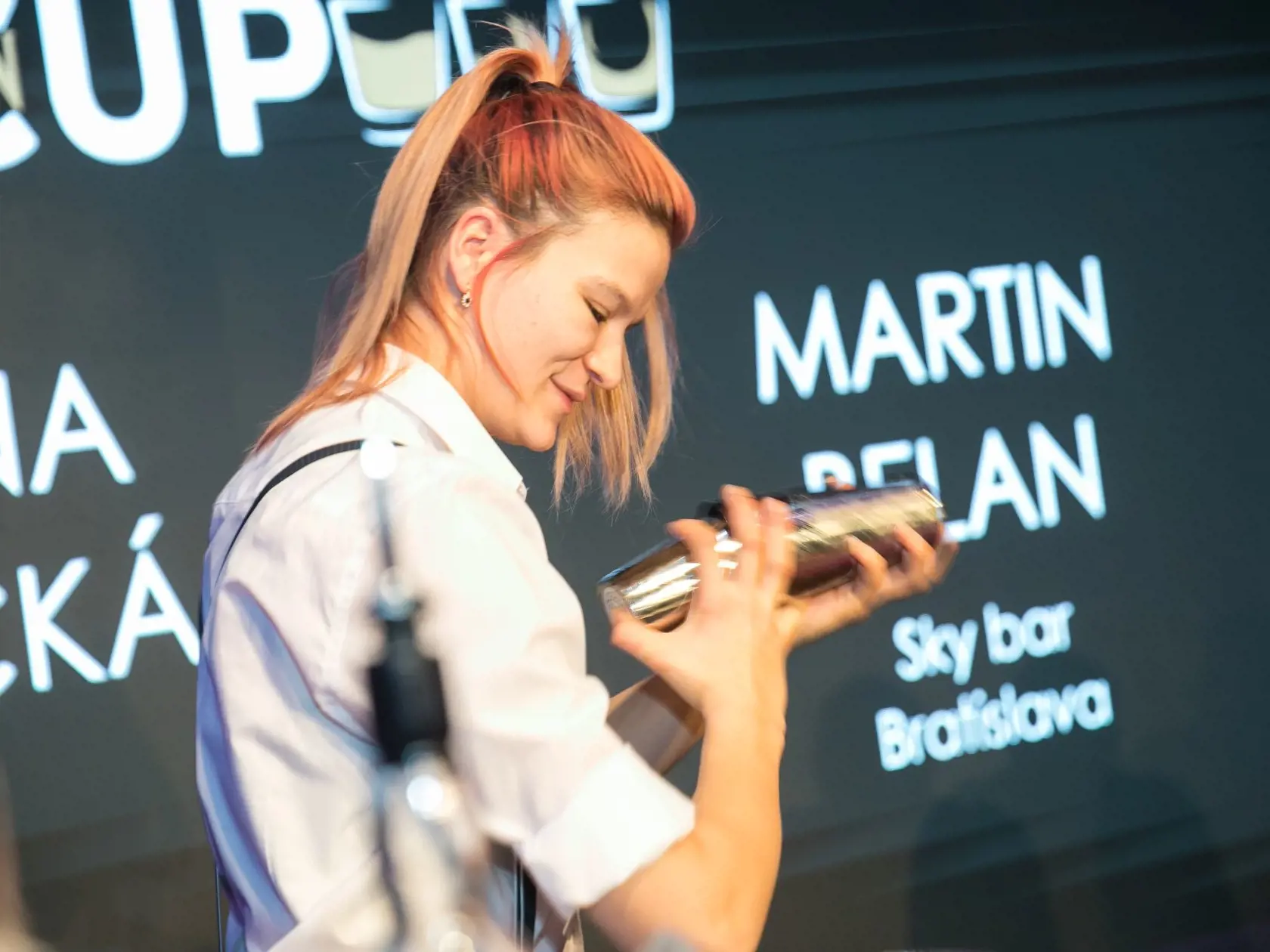 Práca barmana je často doslova umením, čo potvrdzuje aj Simona Kavecká.