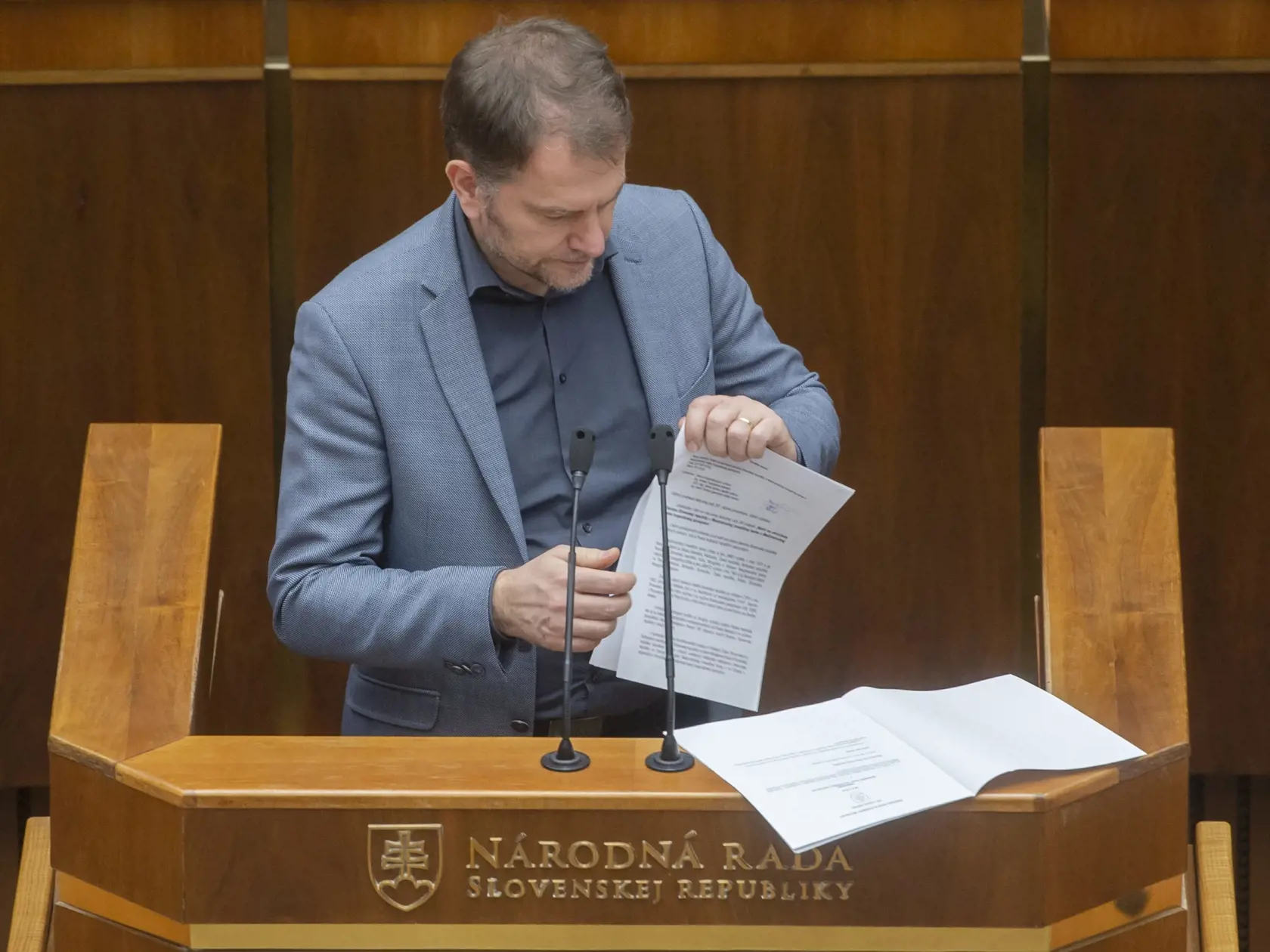Na snímke podpredseda vlády SR a minister financií SR Igor Matovič (OĽaNO) počas 65. schôdze Národnej rady SR 4. mája 2022 v Bratislave. FOTO TASR - Martin Baumann