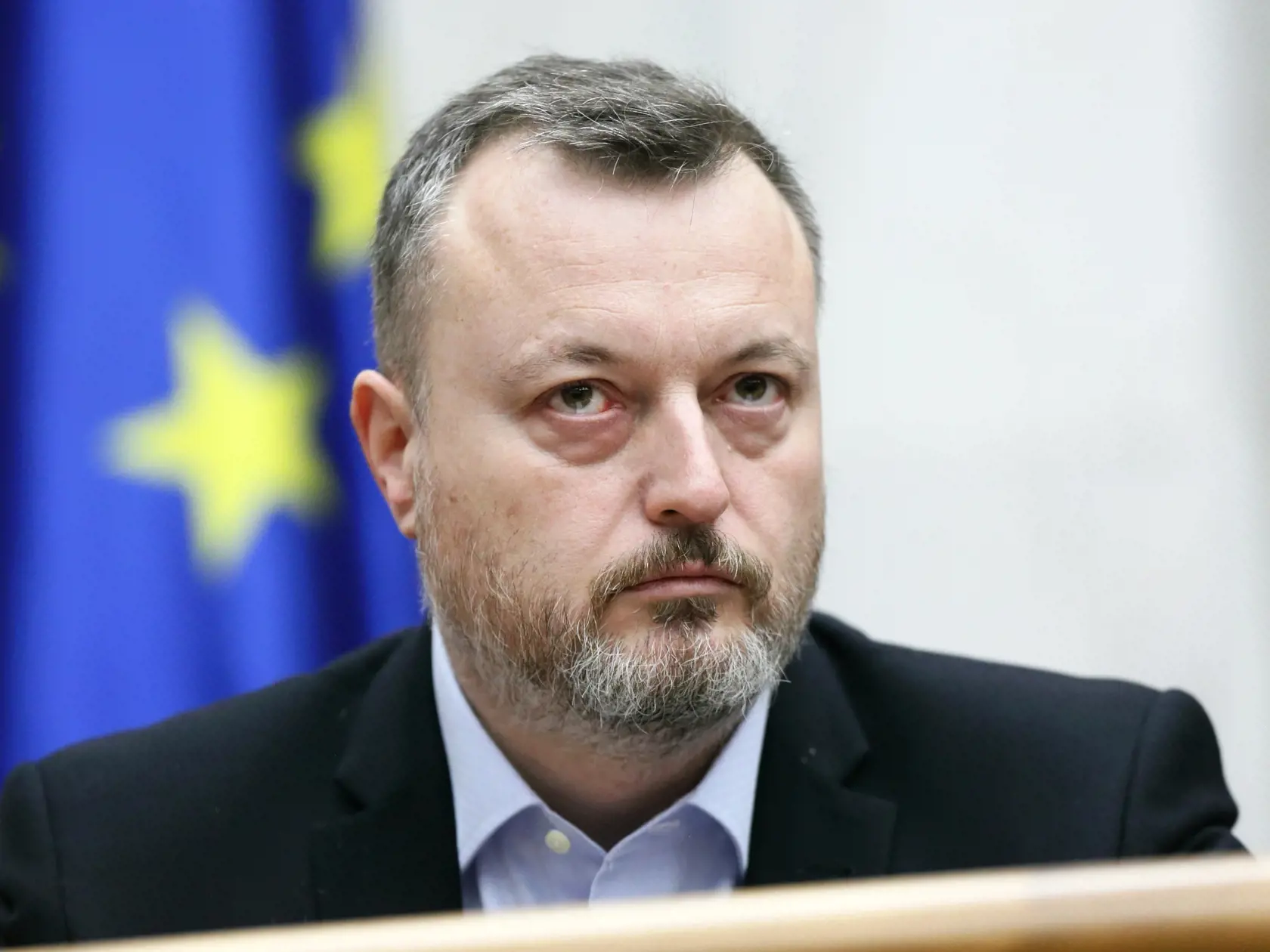 Milan Krajniak - 7 %.