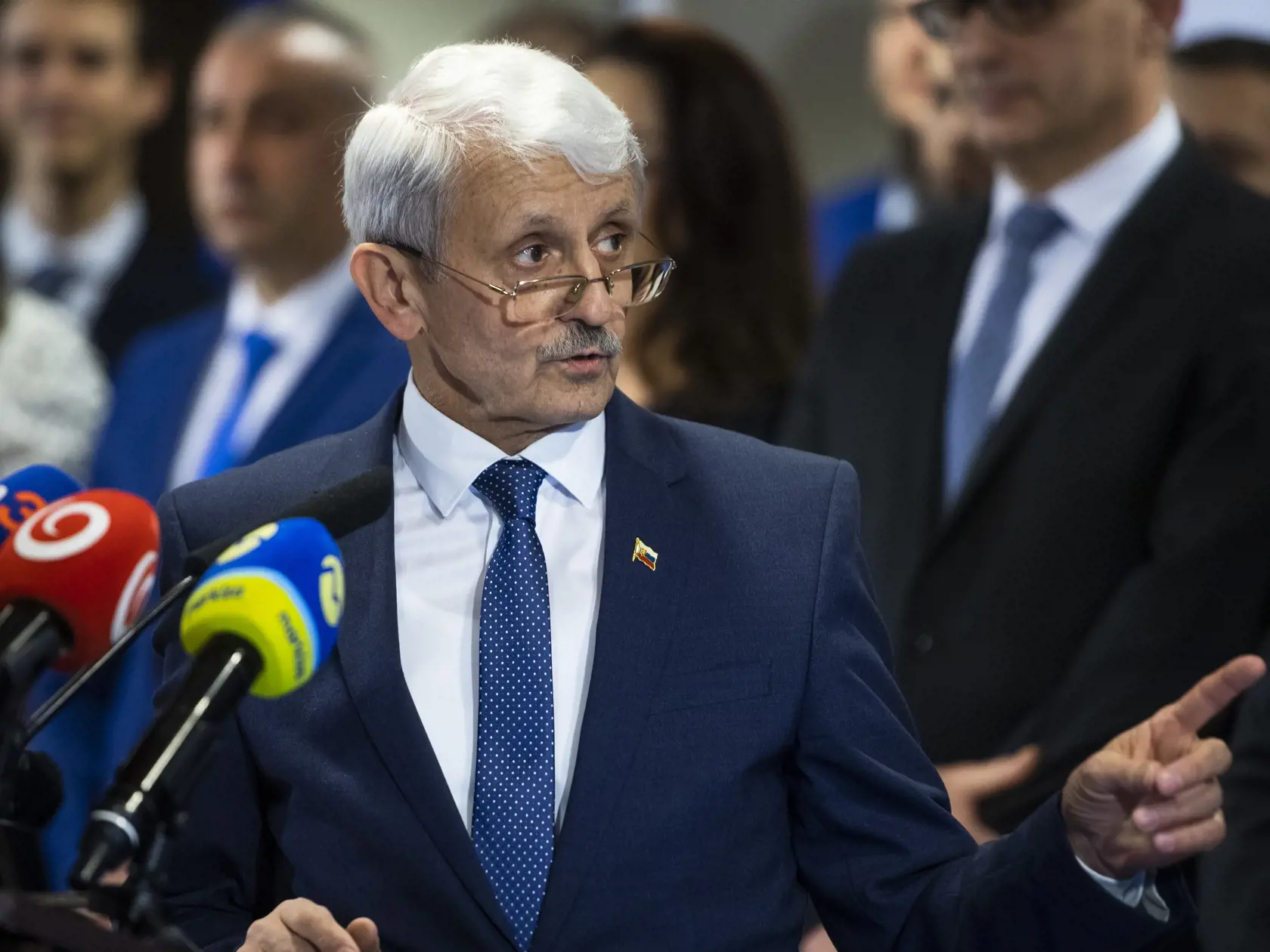 V piatok 27. januára 2023 Mikuláš Dzurinda (uprostred) predstavil nový politický projekt s názvom Modrá koalícia. FOTO TASR - Jaroslav Novák