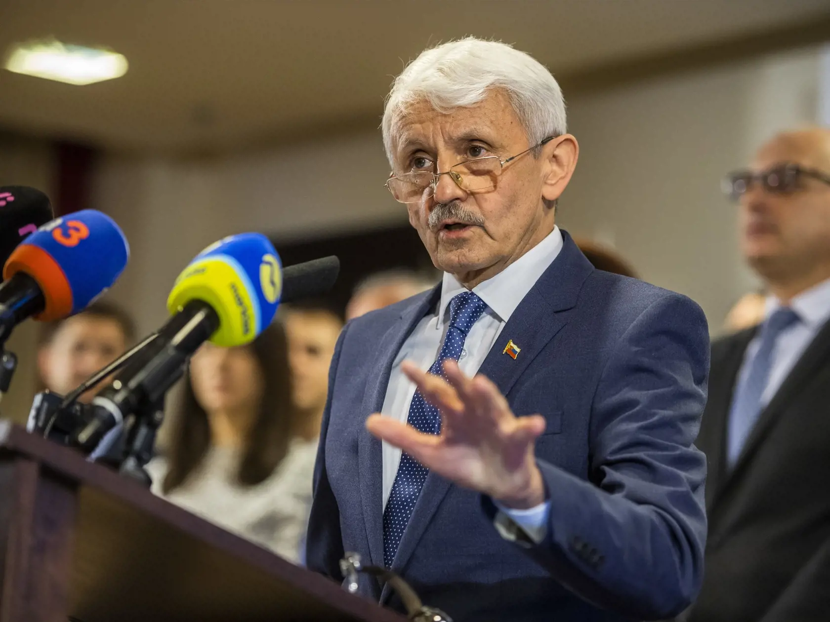 "Slovensko potrebuje novú víziu, novú energiu, ale aj novú politiku," tvrdí Mikuláš Dzurinda. FOTO TASR - Jaroslav Novák