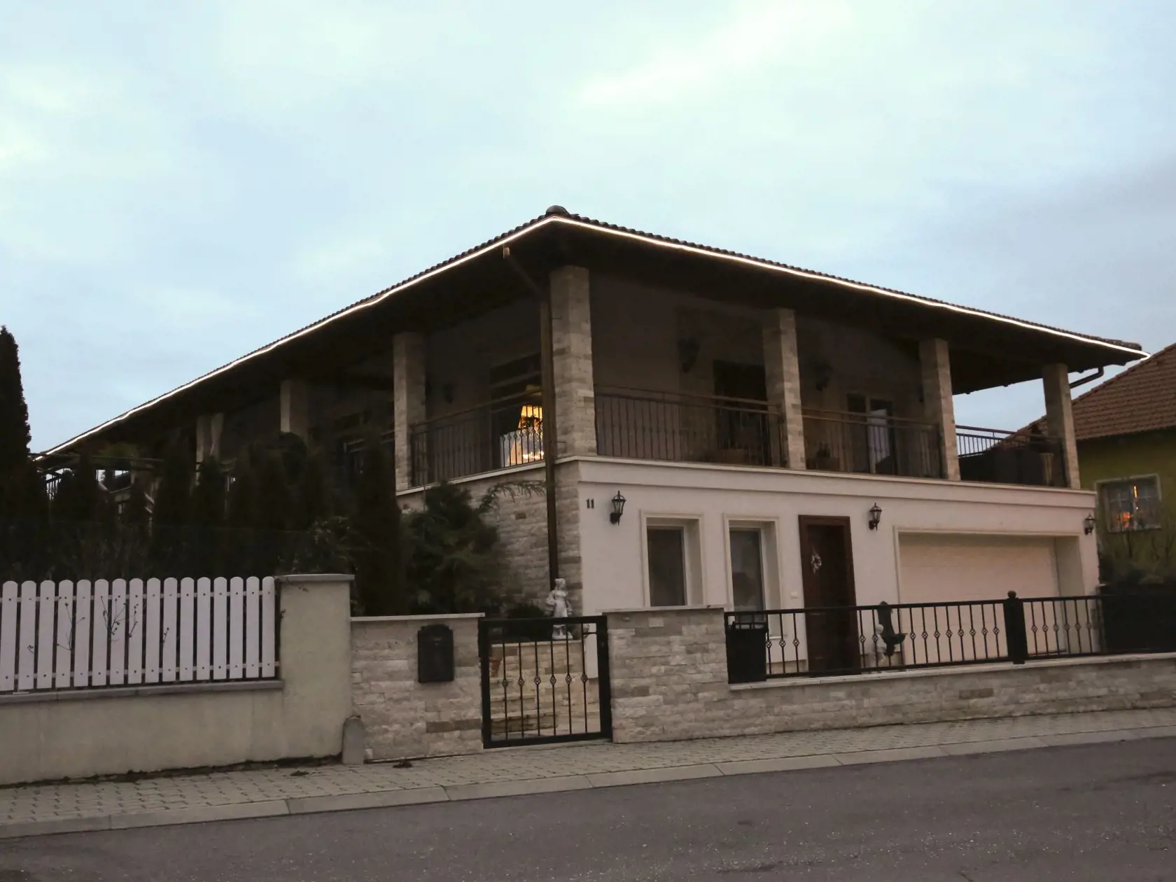 V luxusnej vile v Prellenkirchene ostala bývať Martina.
