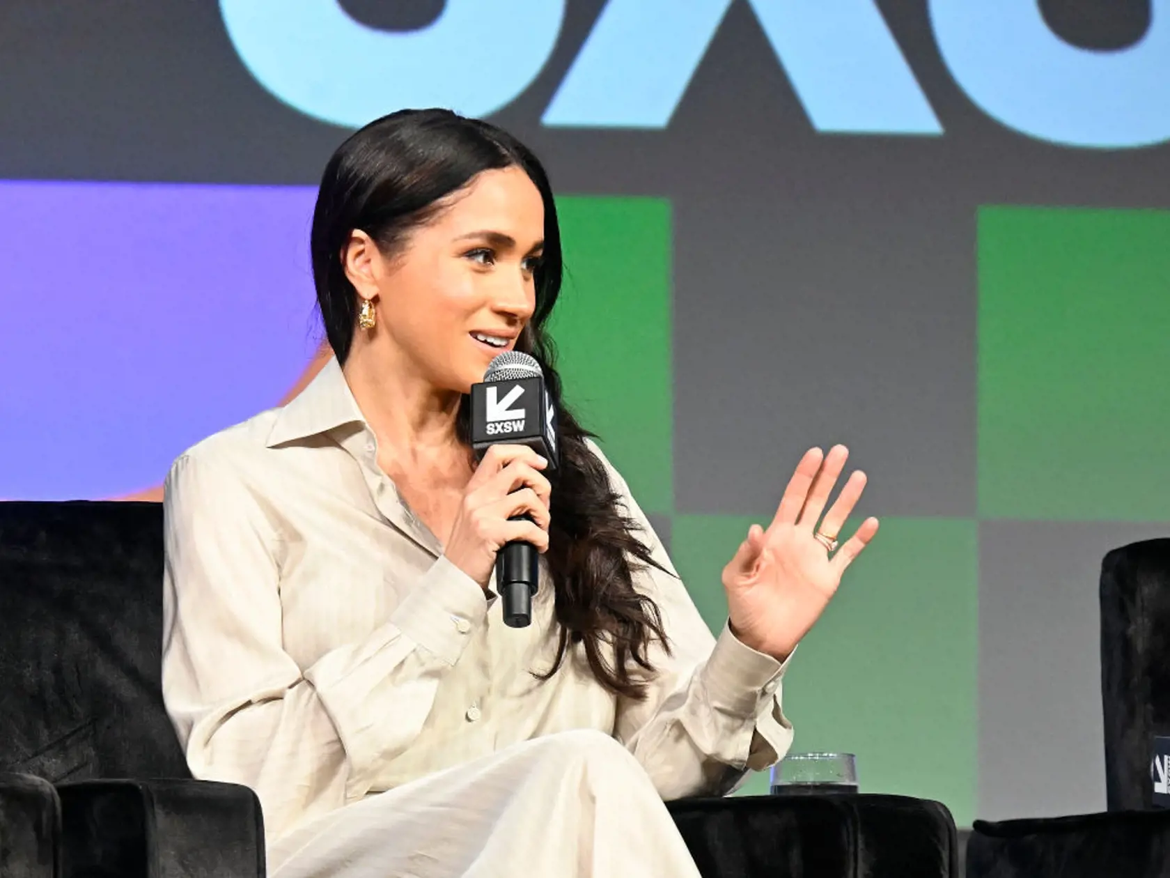 Meghan sa rozhodla predávať ženám už aj voňavé vrecúška, levanduľové vrecúška, preparáty pre starostlivosť o pokožku, sprchovacie gély, mydlá, soľ, ako aj telové mlieka a oleje.