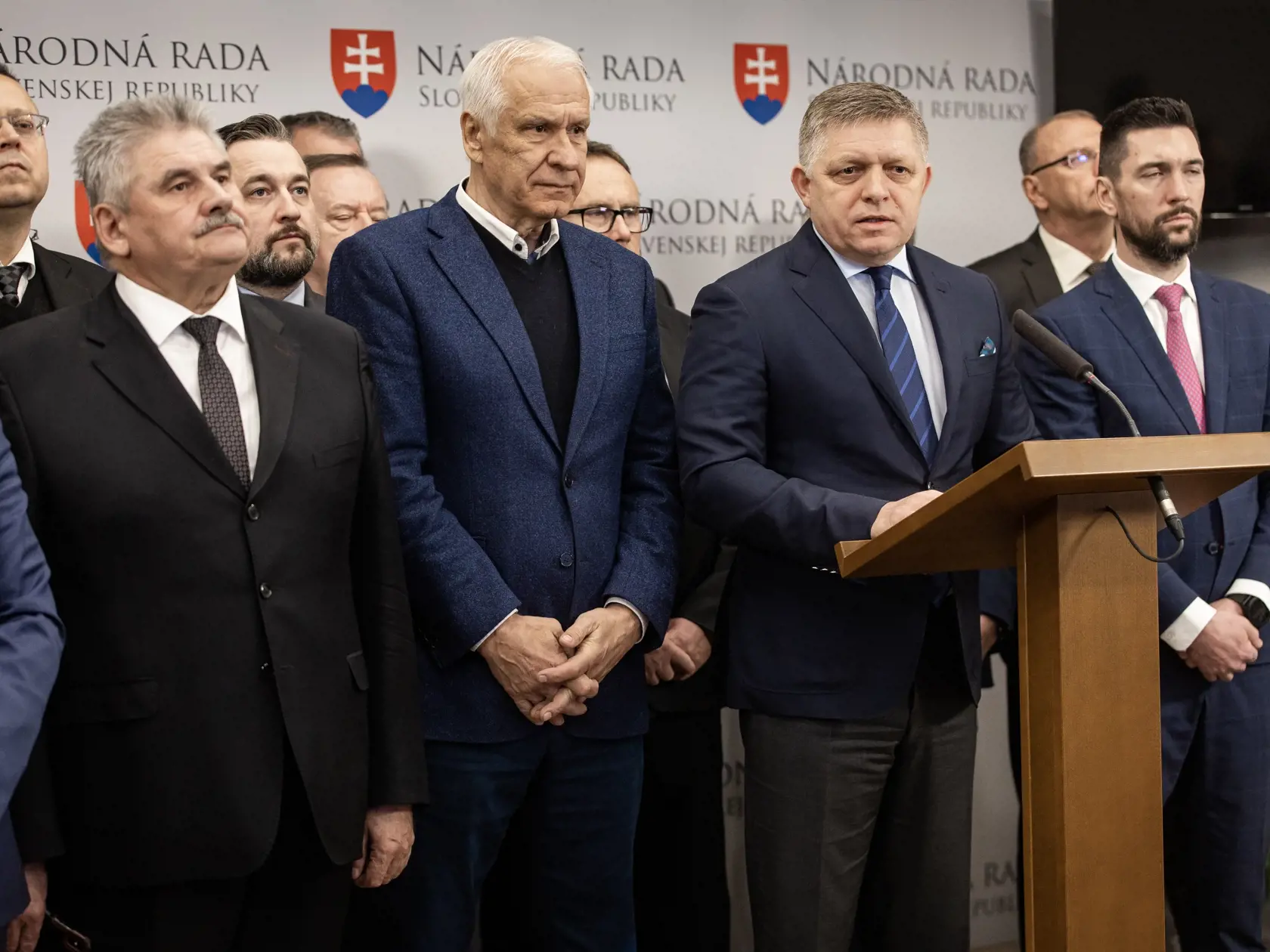 Rokovanie parlamentu o vyslovení nedôvery súčasnej vláde. Na snímke Robert Fico.