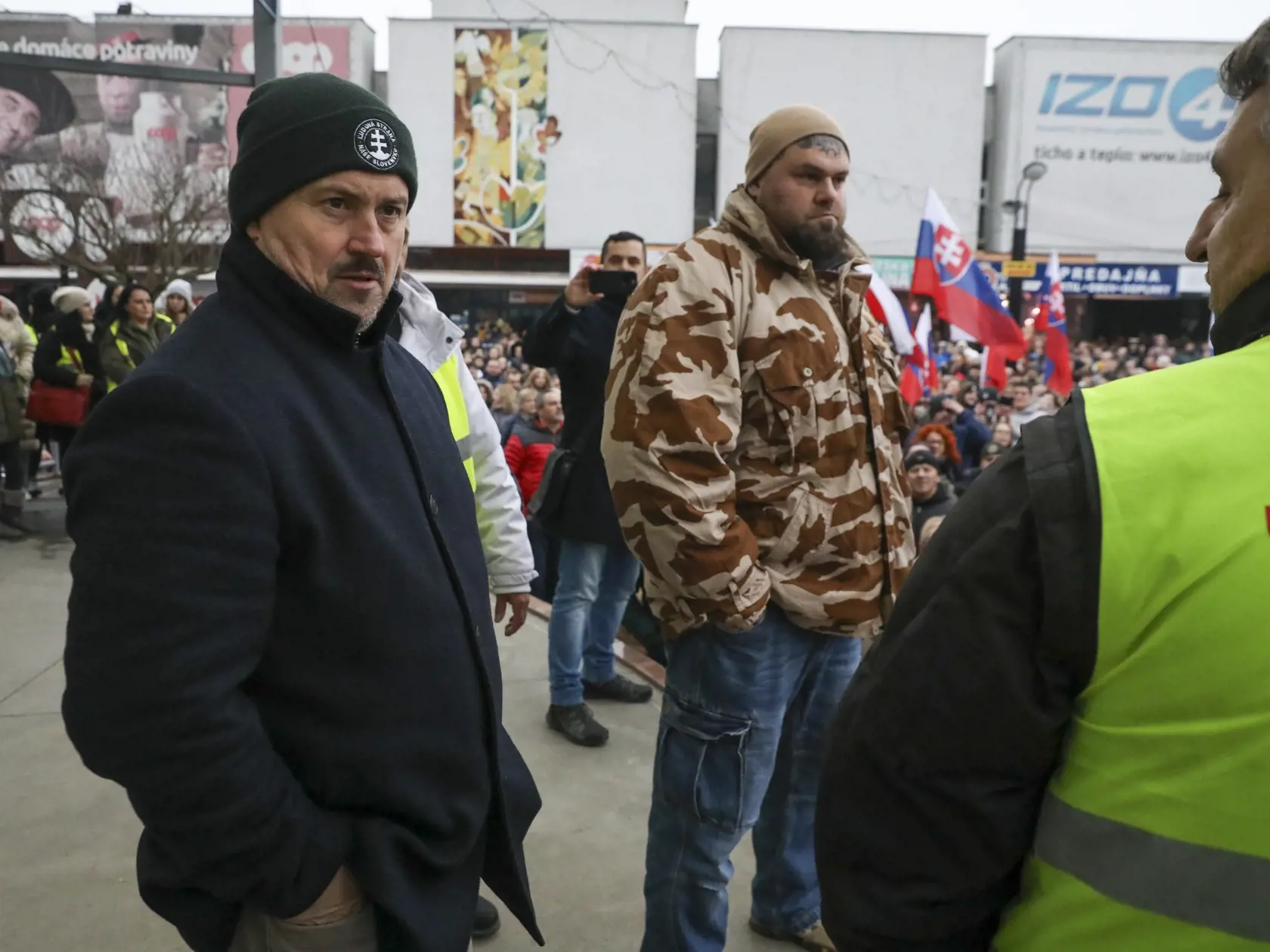 Zo slovenských politikov si dlhodobo platil za reklamu na sociálnej sieti najviac predseda ĽSNS Marian Kotleba. Od januára tento trend ešte výraznejšie nastúpil. Za posledných 6 týždňov minul viac, ako všetci ostatní politici dohromady.
