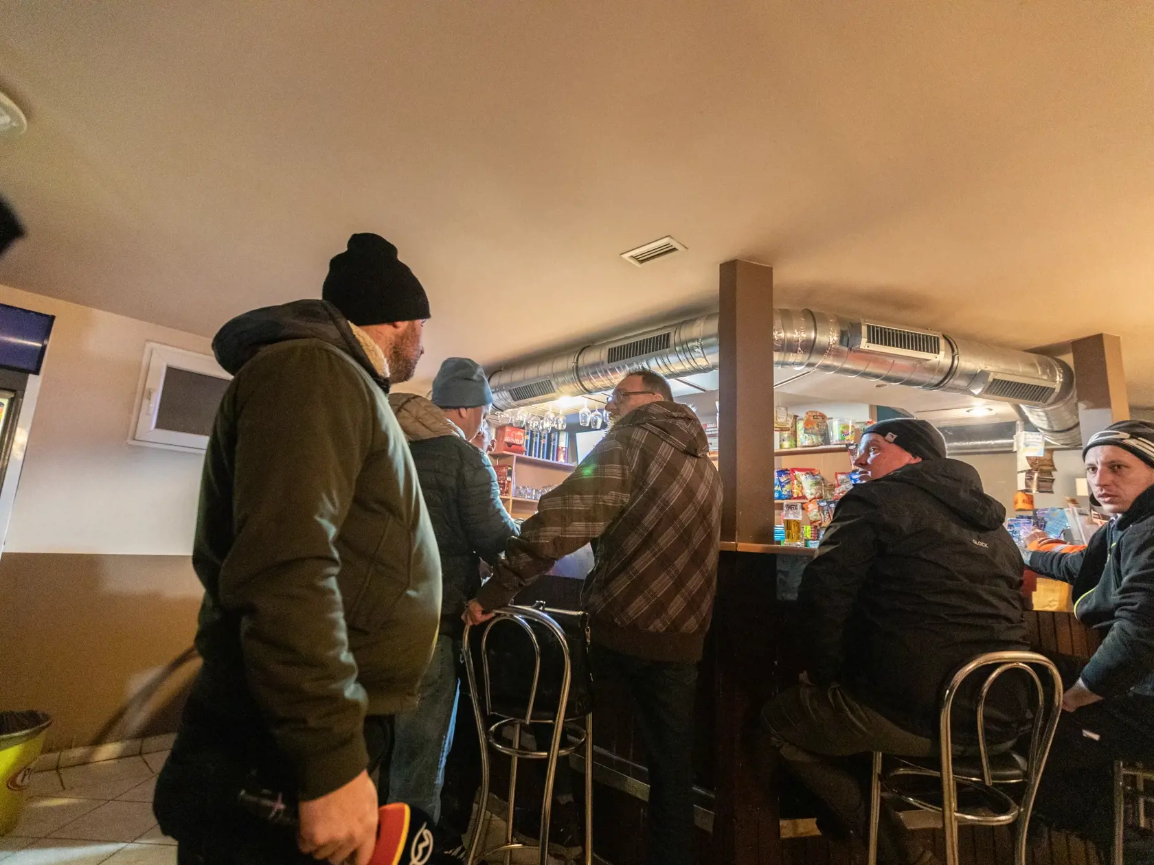 Bývalý generálny prokurátor Dobroslav Trnka po prepustení z cely policajného zaistenia v Nitre.
