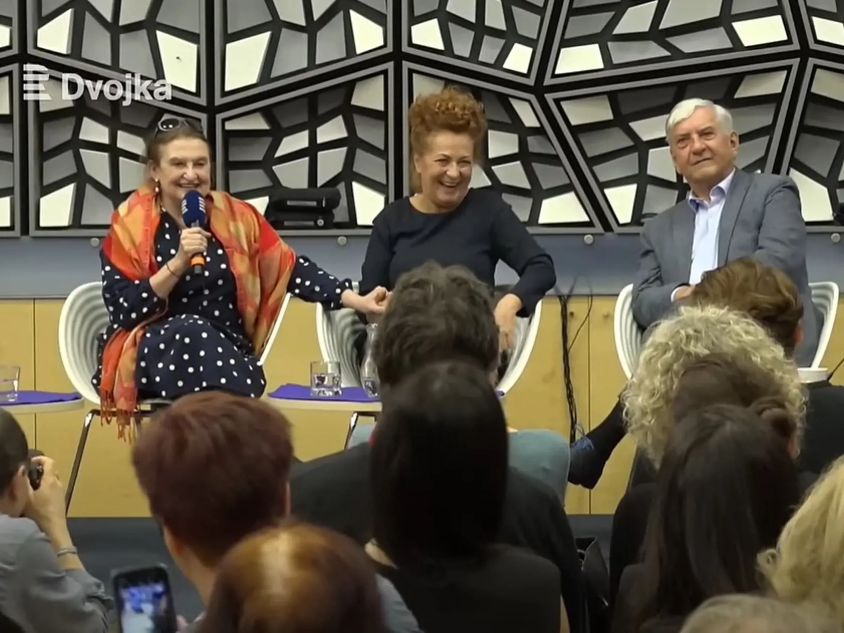 Eva Holubová, Simona Stašová a Miroslav Donutil 