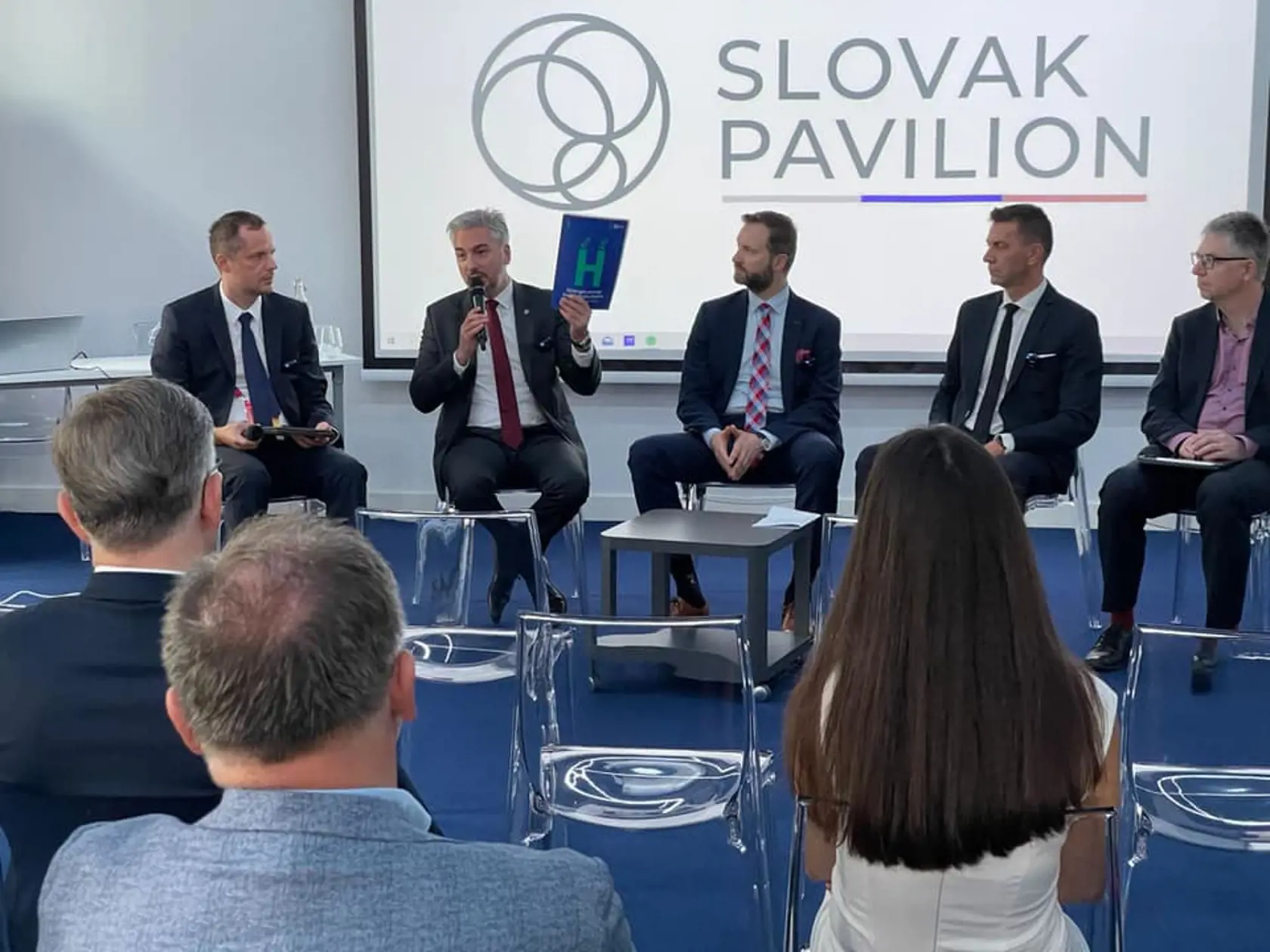 Vodíkový expert Vyštudoval ekonómiu a manažment. Do Dubaja išiel Rasťo Trnka hovoriť o vodíkových technológiách.