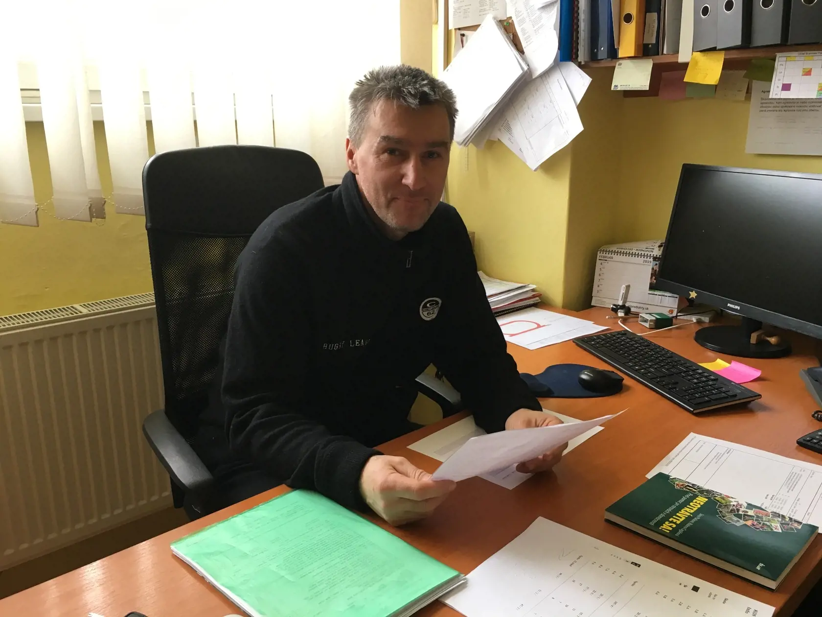 „Z Poľska mäso neobjednávame,“ vraví riaditeľ ZŠ Bobrov Branislav Podhajský.