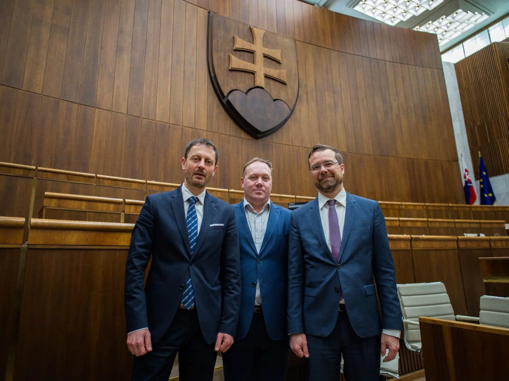 Súčasný minister zdravotníctva Marek Krajčí je v súčasnosti častým predmetom verejnej diskusie. Čast verejnosti sa obáva, že jeho vierovyznanie môže ovplyvniť smerovanie slovenského zdravotníctva.