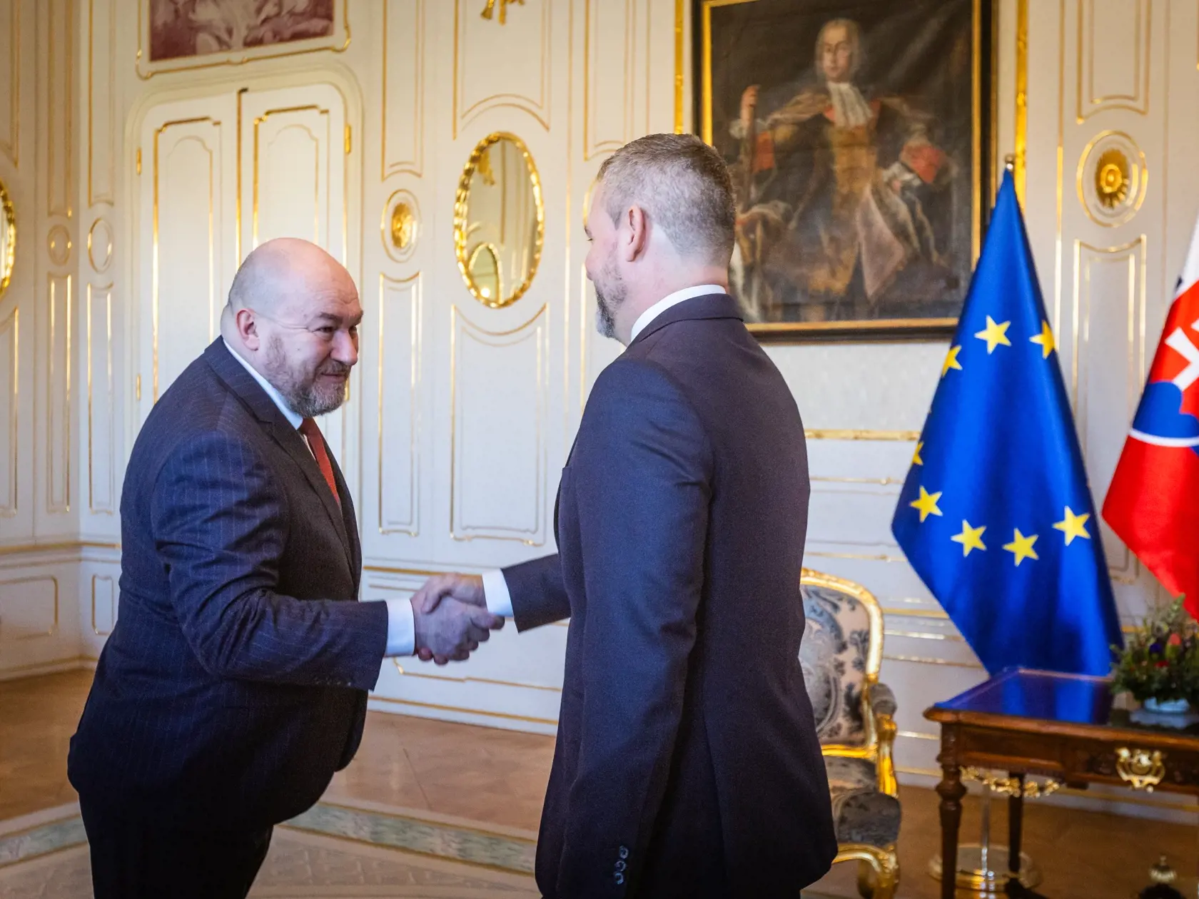 Prezident Slovenskej republiky Peter Pellegrini prijal poslanca Národnej rady SR Rudolfa Huliaka. Na snímke Rudolf Huliak a Peter Pellegrini.