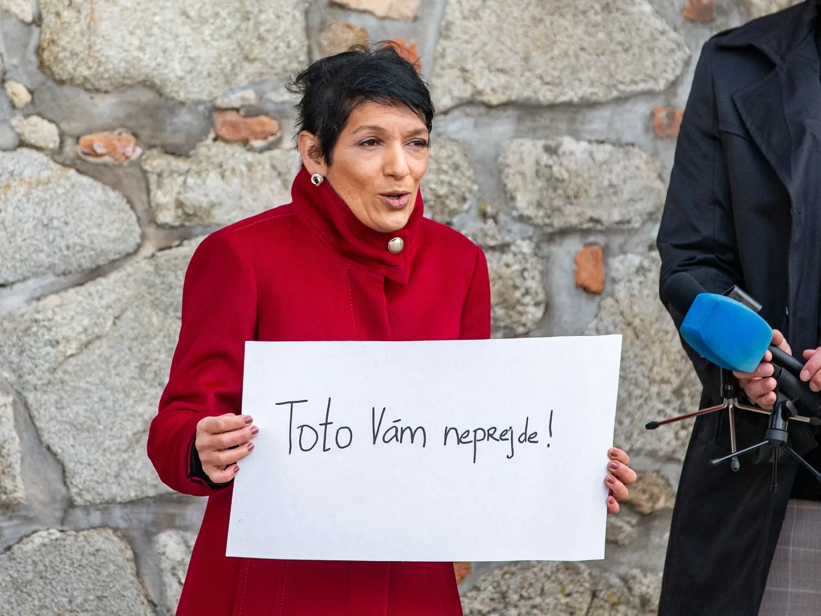 Na snímke je predsedníčka strany za Progresívne slovensko Irena Bihariová.  