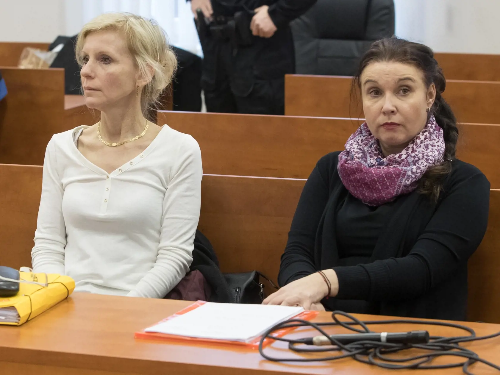 Siedme pojednávanie na Špecializovanom trestnom súde v Pezinku vo veci vraždy investigatívneho novinára Jána Kuciaka a jeho snúbenice Martiny Kušnírovej. Na snímke sú súdne znalkyne zľava Oľga Petrusová a Michaela Rendeková.