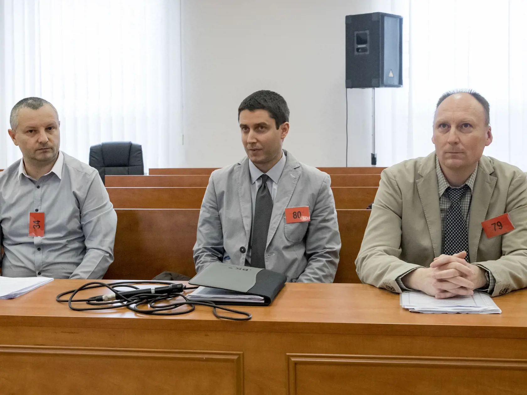 Siedme pojednávanie na Špecializovanom trestnom súde v Pezinku vo veci vraždy investigatívneho novinára Jána Kuciaka a jeho snúbenice Martiny Kušnírovej. Na snímke sú odborní znalci, zľava Róbert Varga, Miroslav Šimonič a Peter Mihály.