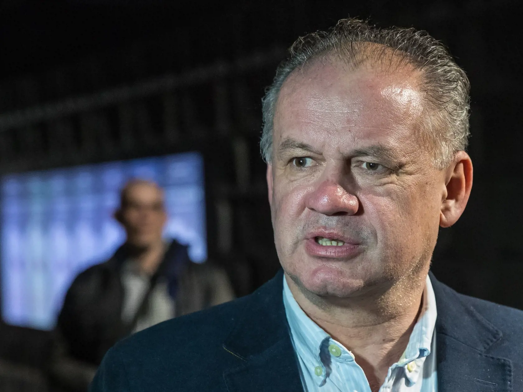 Premiéra filmu Ostrým nožom, ktorého scenár bol inšpirovaný vraždou študenta Daniela Tupého na Tyršovom nábreží v Bratislave. Na snímke prezident Andrej Kiska po premiére filmu.