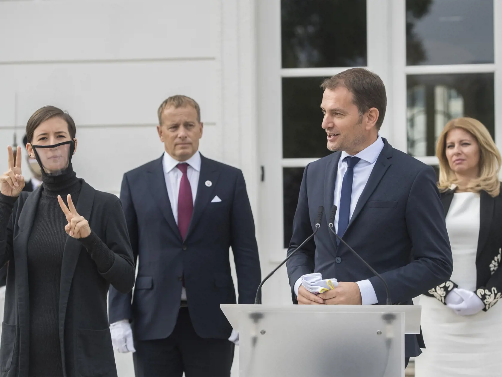 Prezidentka Zuzana Čaputová, premiér SR Igor Matovič (OĽANO) a predseda Národnej rady (NR) SR Boris Kollár (Sme rodina)  počas brífingu po spoločných raňajkách v Prezidentskom paláci 4. septembra 2020 v Bratislave.