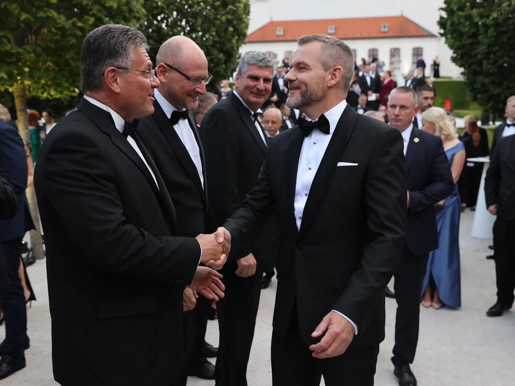 Slávnostná recepcia prezidenta SR Petra Pellegriniho na Bratislavskom hrade. Na snímke je Maroš Šefčovič a Peter Pellegrini.
