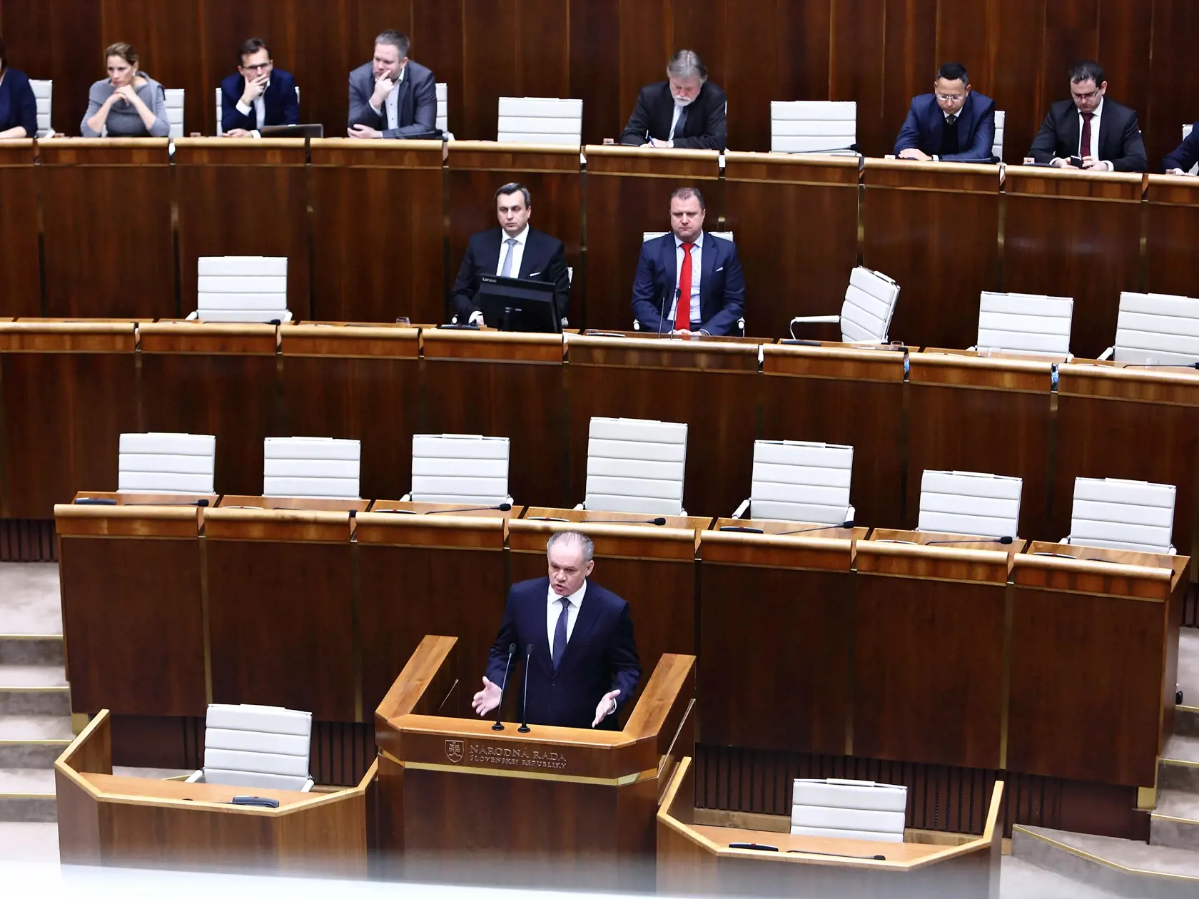 Na snímke zasadanie parlamentu, kde vystúpil prezident Andrej Kiska a vyjadril sa k voľbe sudcov ústavnéhé súdu.