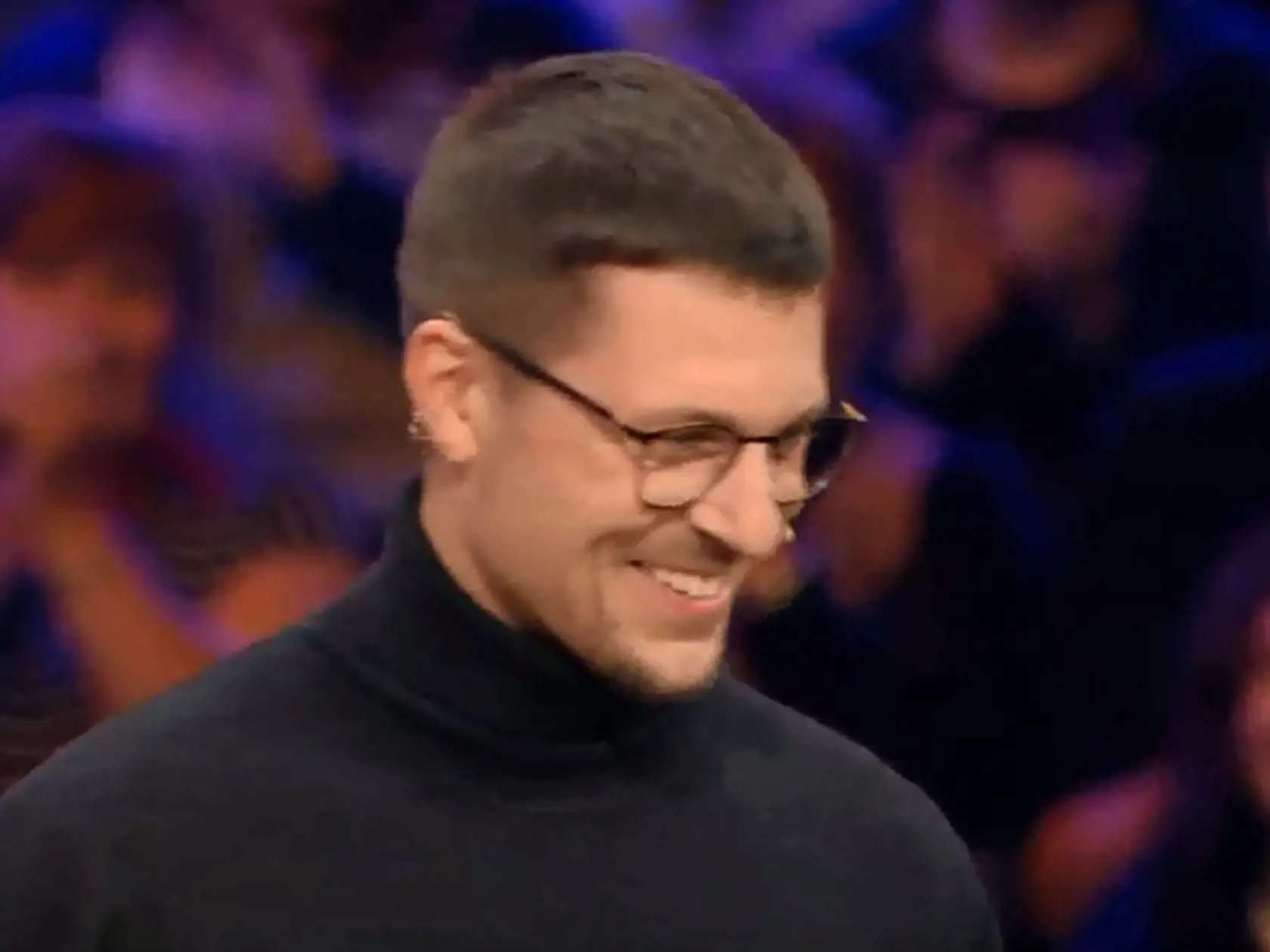Loj sa po bozku s Čurným tiež usmieval. 