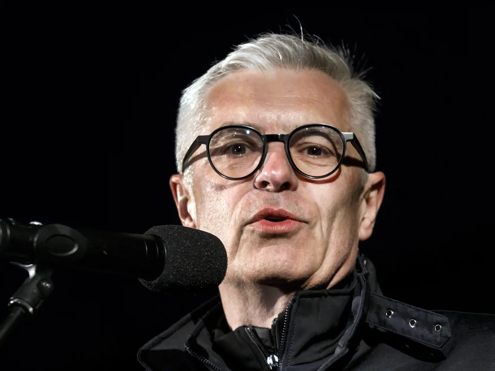 Na snímke občiansky kandidát na prezidenta SR Ivan Korčok počas verejného zhromaždenia s názvom “Nedovoľme im ovládnuť všetko” na Námestí slobody v Bratislave v nedeľu 24. marca 2024. FOTO TASR - Dano Veselský