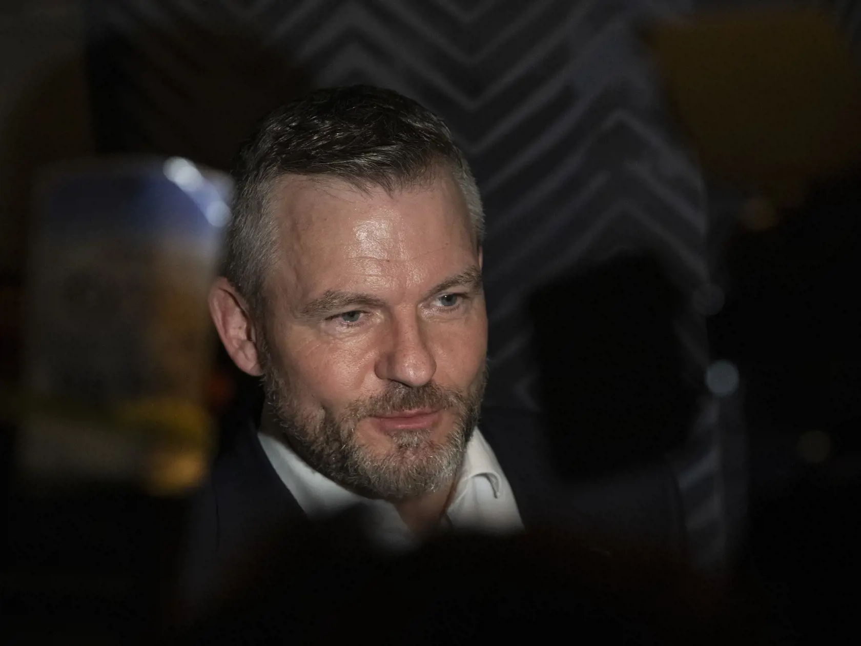 Na snímke predseda Národnej rady (NR) SR a kandidát na prezidenta SR Peter Pellegrini počas brífingu s novinármi vo svojej volebnej centrále v Bratislave počas 1. kola prezidentských volieb v sobotu 23. marca 2024.