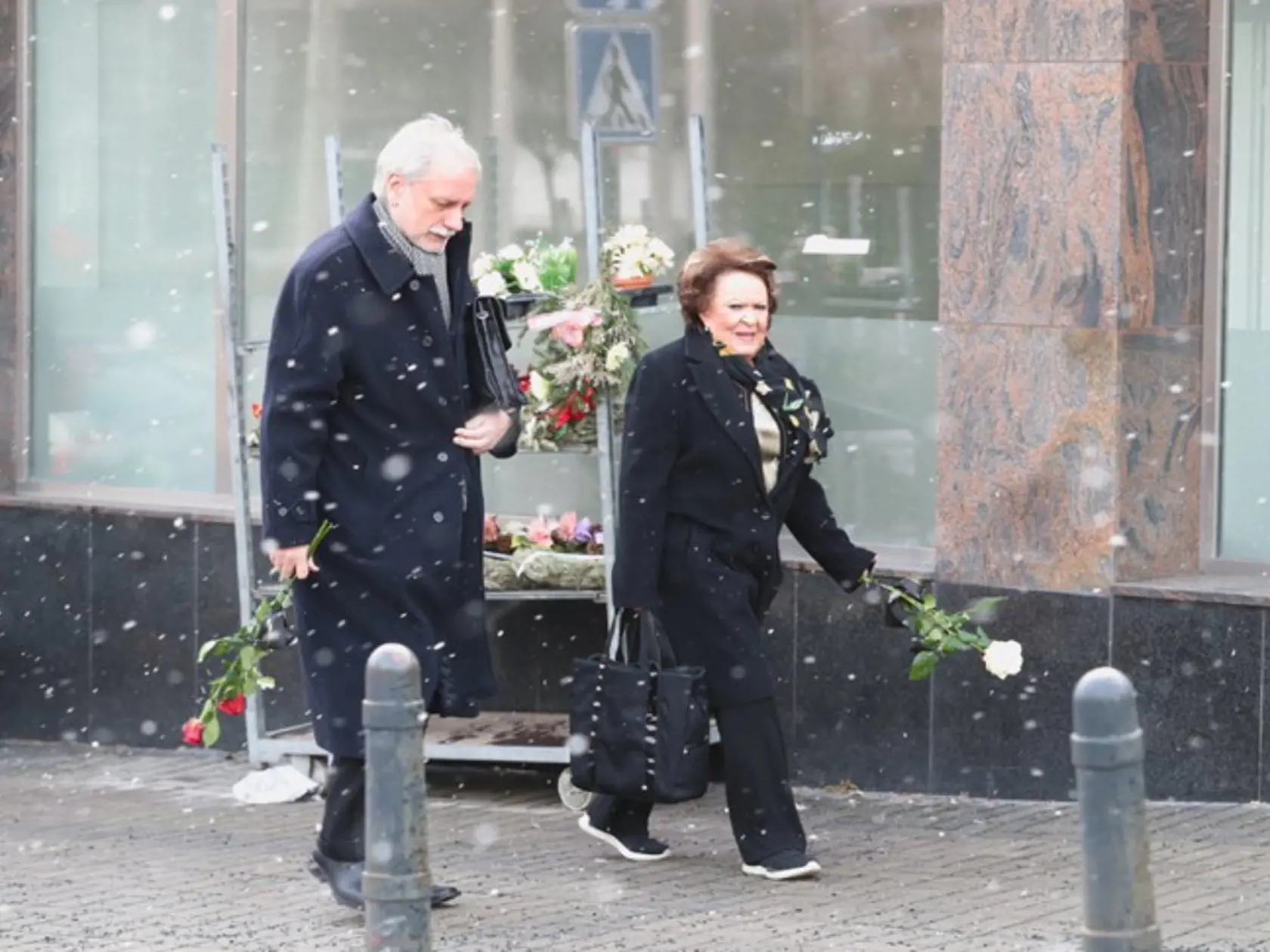 Jiřina Bohdalová prišla na pohreb s kolegom z divadla.