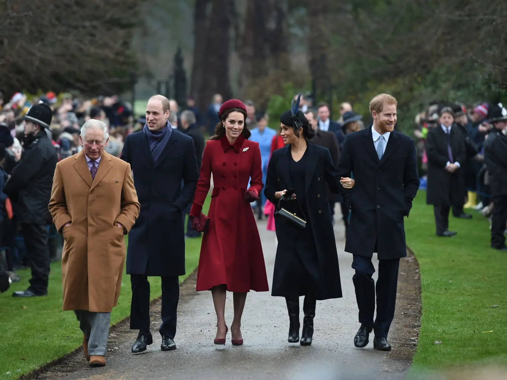 Princ Charles, princ William, vojvodkyňa Kate, Meghan Markle, princ Harry