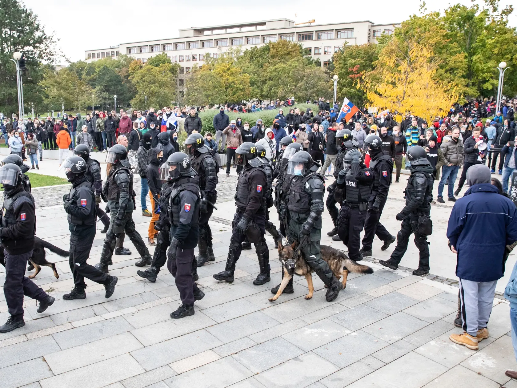 Protest proti Igorovi Matovičovi pred úradom vlády SR.