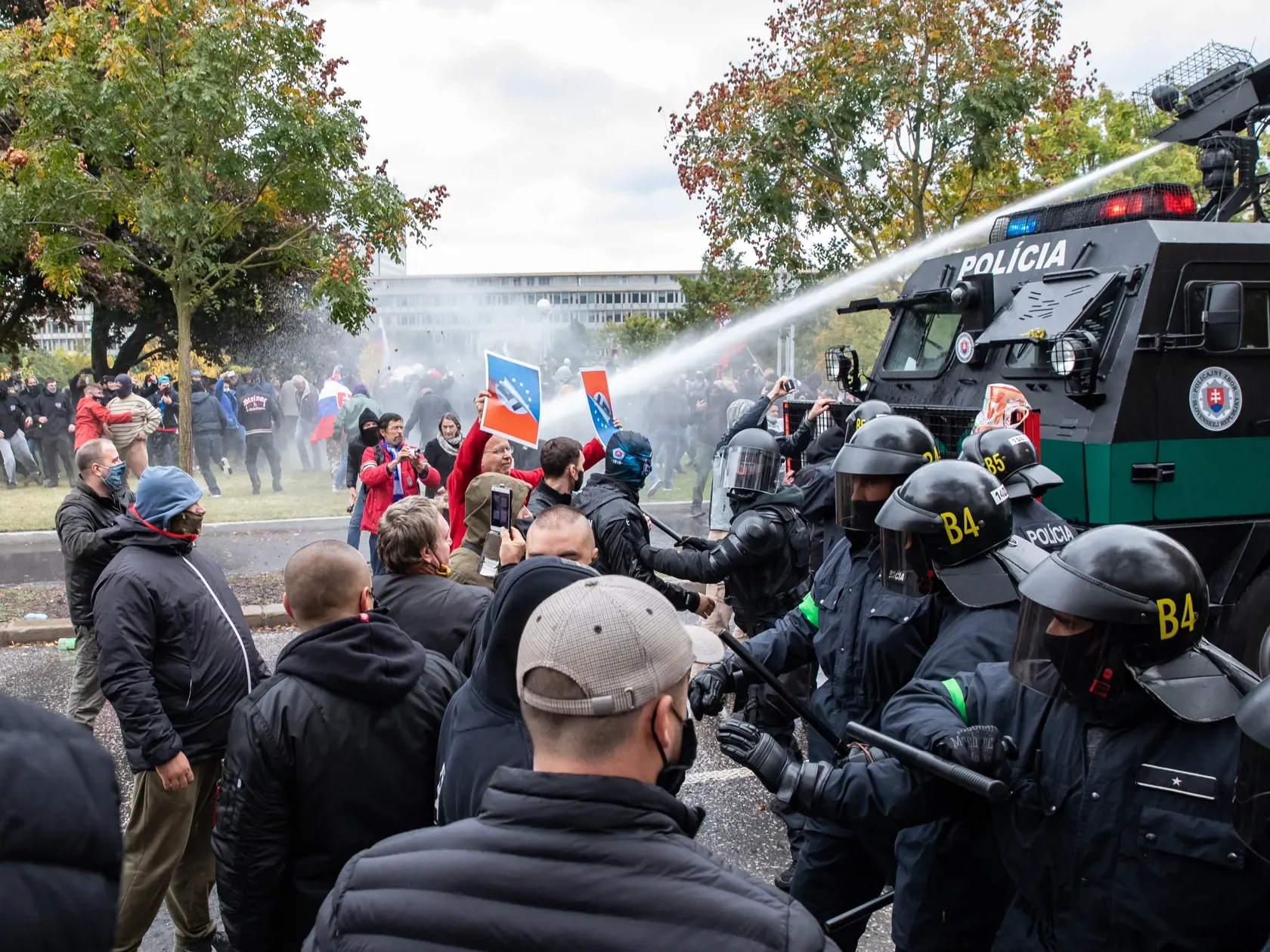 Protest proti Igorovi Matovičovi pred úradom vlády SR.