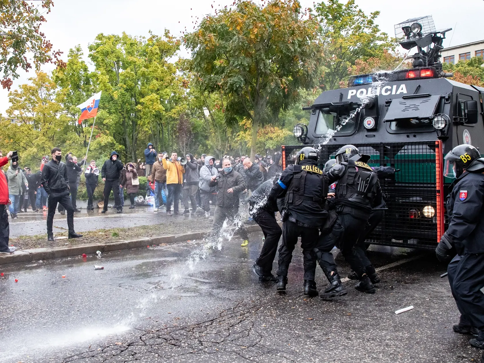 Protest proti Igorovi Matovičovi pred úradom vlády SR.