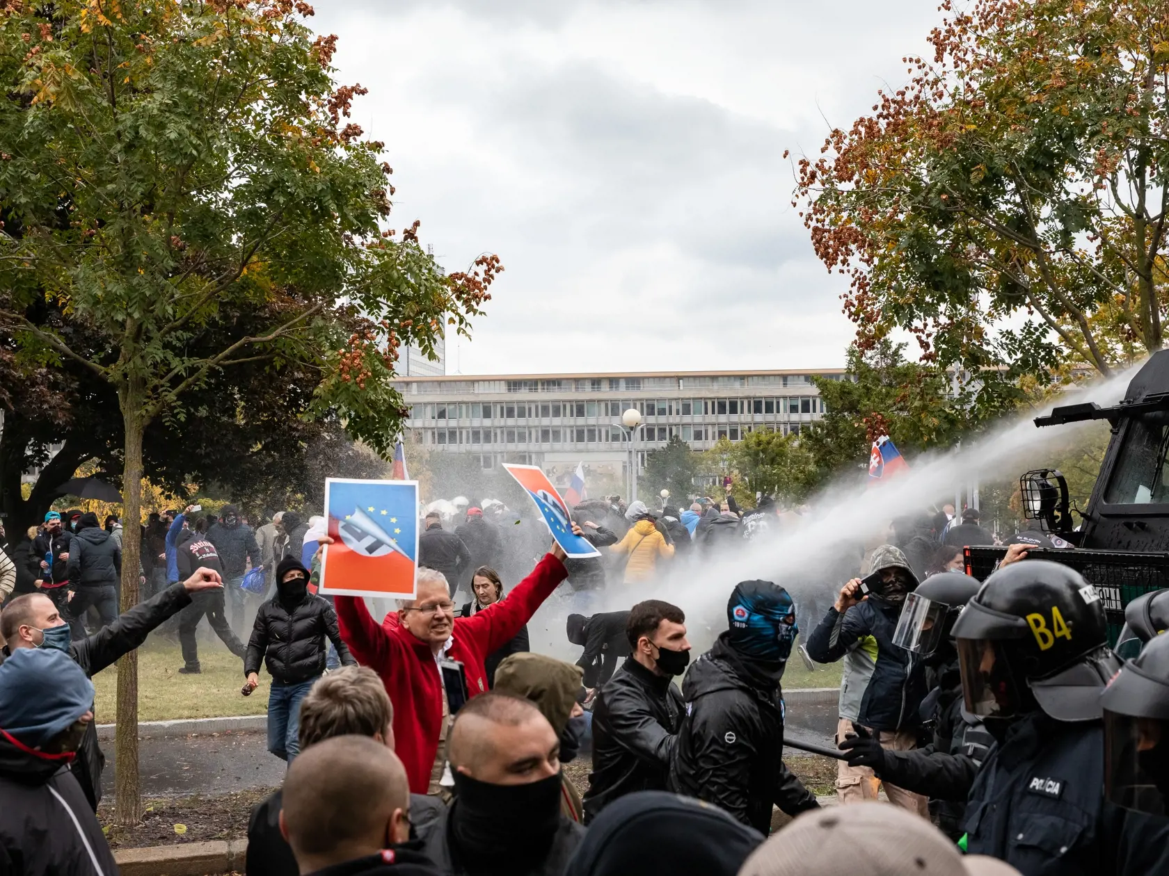 Protest proti Igorovi Matovičovi pred úradom vlády SR.