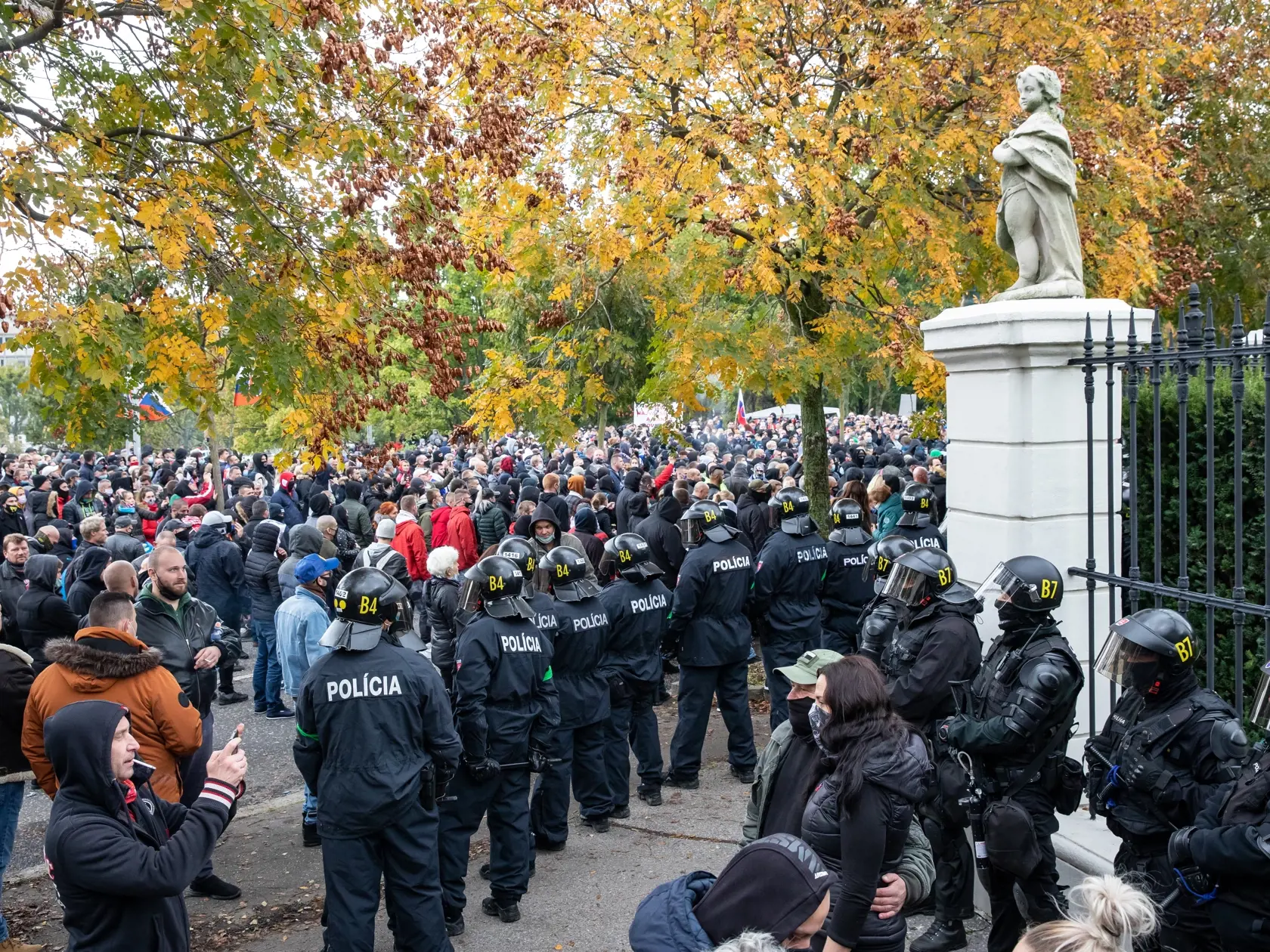 Protest proti Igorovi Matovičovi pred úradom vlády SR.