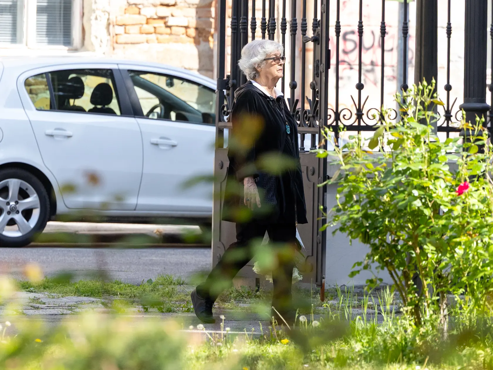 Rozlúčka s Danielou Kovárovou, manželkou herca Františka Kovára. Na snímke Božidara Turzonovová.