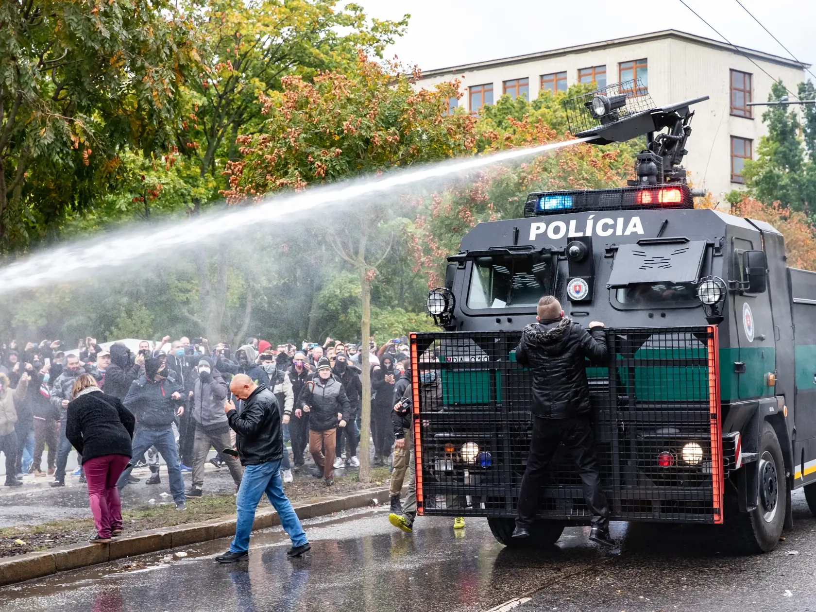 Protest proti Igorovi Matovičovi pred úradom vlády SR.