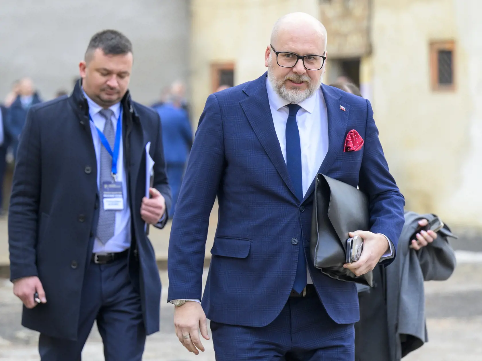 Na snímke vpravo štátny tajomník ministerstva investícií, regionálneho rozvoja a informatizácie SR Michal Kaliňák (Hlas-SD) pred výjazdovým rokovaním vlády Slovenskej republiky v Červenom Kláštore 29. januára 2025. FOTO TASR - Veronika Mihaliková

