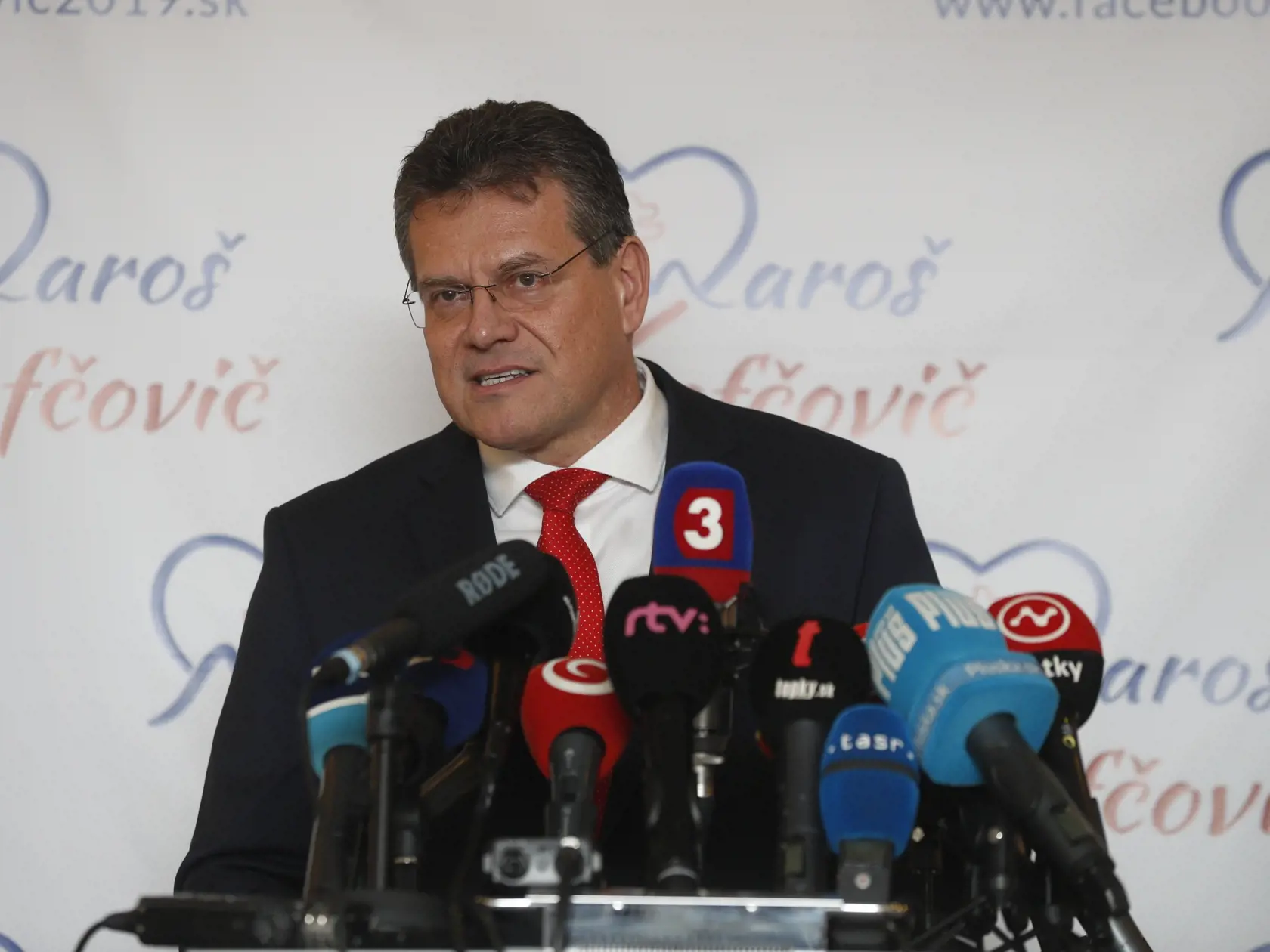 Šefčovič oznámil kandidatúru.