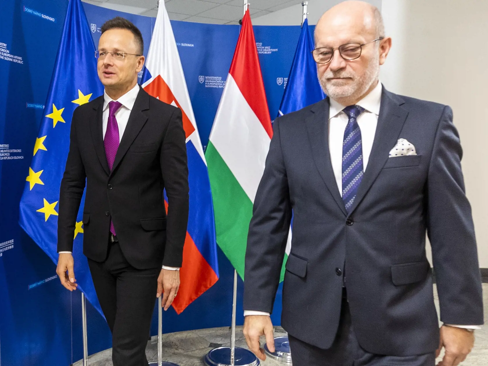 Minister zahraničných vecí Maďarska Péter Szíjjártó a minister zahraničných Slovenska Rastislav Káčer.