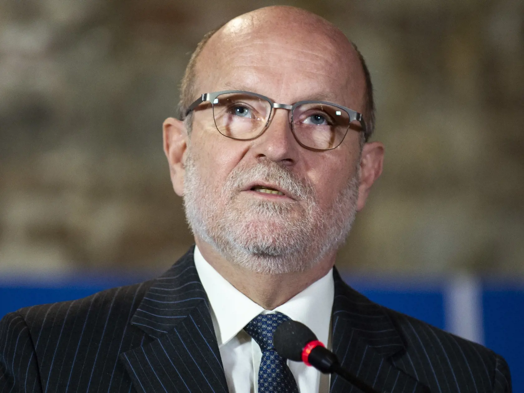 Na snímke dočasne poverený minister zahraničných vecí a európskych záležitostí (MZVEZ) SR Rastislav Káčer počas tlačovej konferencie na tému Rok vojny Ruska na Ukrajine 16. februára 2023 v Bratislave. FOTO TASR - Jakub Kotian